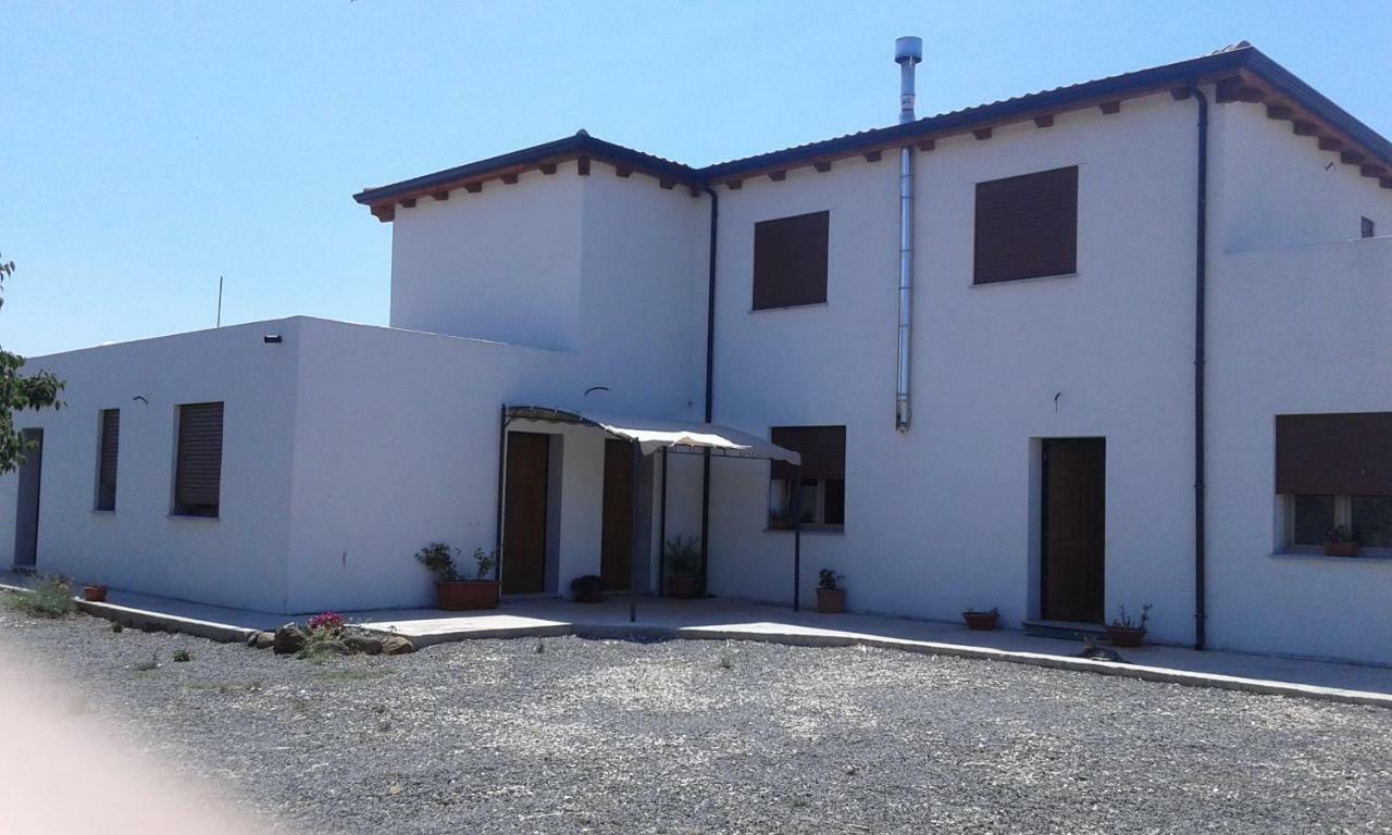 Alma Bed & Breakfast Sennariolo Luaran gambar